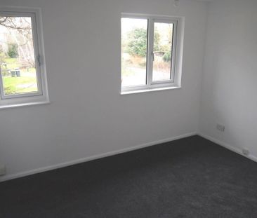 2 bedroom house to rent - Photo 2
