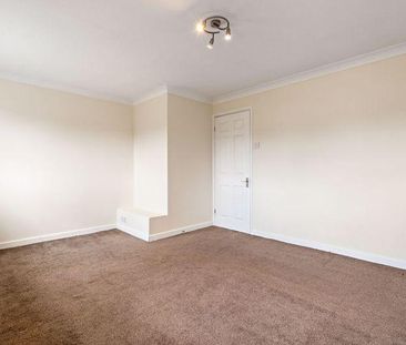 2 bedroom semi-detached house to rent - Photo 2