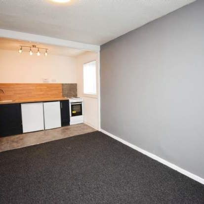 1 bedroom property to rent in Birkenhead - Photo 1