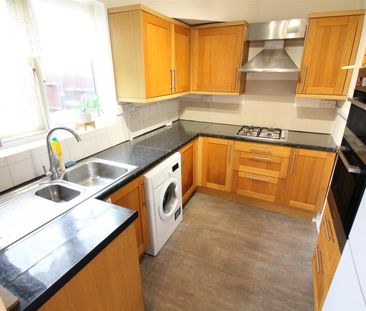 Willow Tree Lane, Hayes - Photo 4