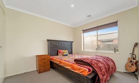 Property in a Prime Location! - Photo 4