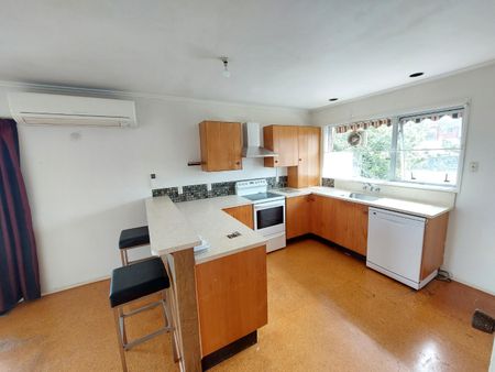 3 Bedroom Unit With Garage - Photo 3