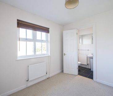 2 bedroom terraced house to rent - Photo 4