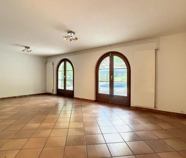 Charming village house with pool - Photo 5