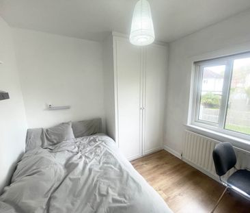 Stanhope Drive (ROOM 3), Horsforth, Leeds - Photo 6
