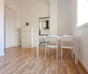 Cozy room in Actor Llorens Street - Photo 2