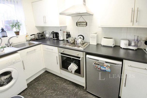 2 bedroom house to rent - Photo 1