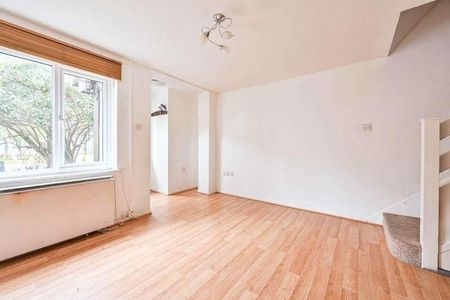 Waverley Court, Gu, Woking, GU22 - Photo 2