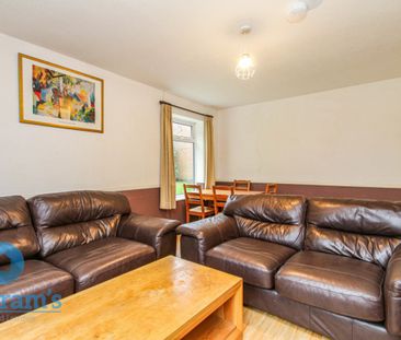 4 bed Semi-Detached House for Rent - Photo 1