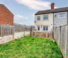 2 BEDROOM House - End Terrace - Photo 4