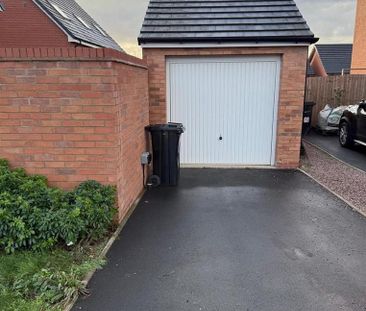 3 bedroom detached house to rent - Photo 2