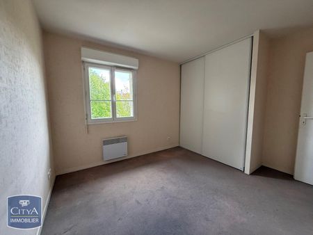 Location Appartement 2 pièces 45m² VILLENEUVE SUR LOT 47300 - Photo 2