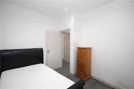 2 bedroom maisonette to rent - Photo 3