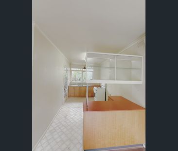 Spacious Family Home - Photo 6