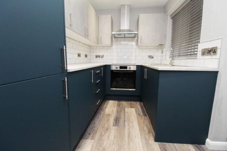 2 bedroom terraced house to rent - Photo 5