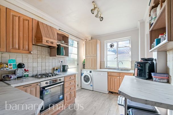 Colebrook Close - Photo 1