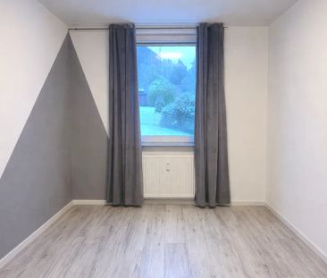 Großzügige 4-Zimmer-Wohnung mit Balkon und Garage in Bergneustadt-H... - Foto 3