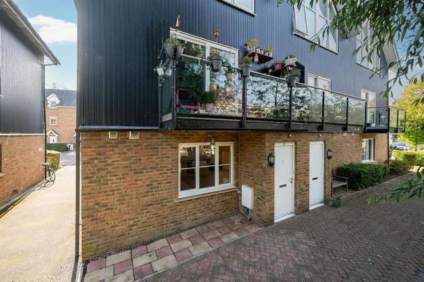 1 bedroom maisonette to rent - Photo 1