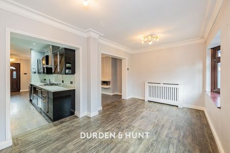 Grenfell Avenue, Hornchurch - Photo 2