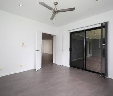 Large Executive Style Home - Large Shed - Large Block - Side Access - Photo 5