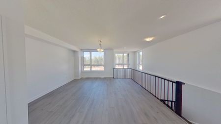 For Lease - 133 Blue Forest Crescent, Barrie, Ontario - Photo 3