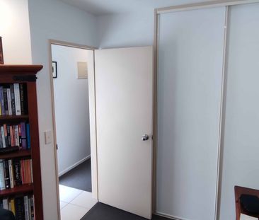 2 Bedroom Townhouse in Manuka Cove - Photo 2