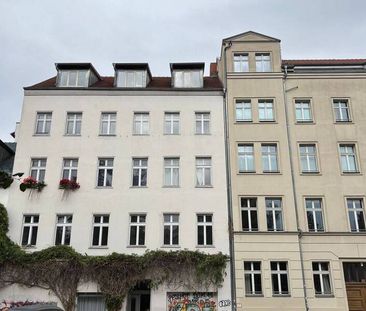 CHARMING APARTMENT WITH PANORAMIC VIEWS OF THE TV TOWER - Photo 1