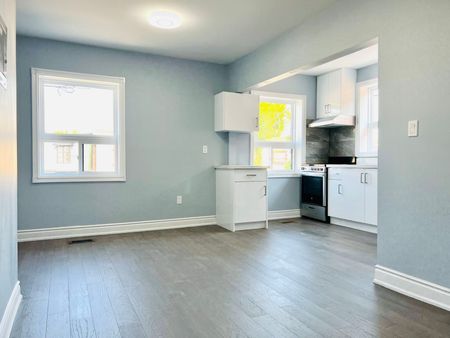 For Lease - 1342 Weston Road Unit# Upper, Toronto, Ontario - Photo 2