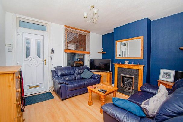 3 bedroom terraced house to rent - Photo 1