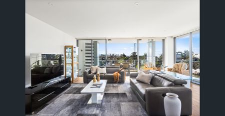 Luxury Beach Side Living - Photo 5