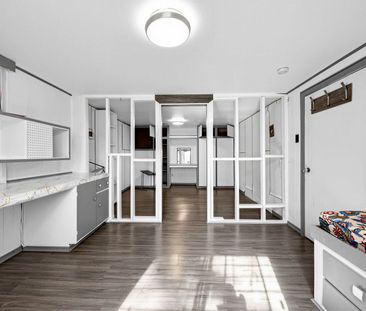 For Lease - 310 East Avenue, Toronto, Ontario - Photo 1