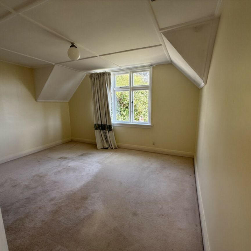 Private and spacious in Roslyn! - Photo 1