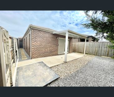 47 Twain Way, Fraser Rise, Vic 3336 - Photo 3