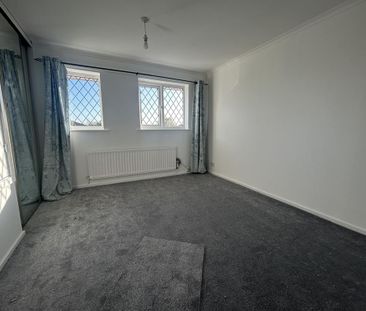 2 bedroom semi-detached house to rent - Photo 5