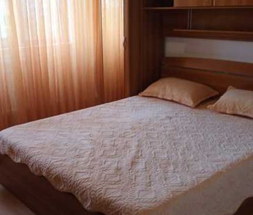 Apartament de inchiriat in Craiova, Dolj, Rovine, Str. Nicolae Iorg... - Photo 2