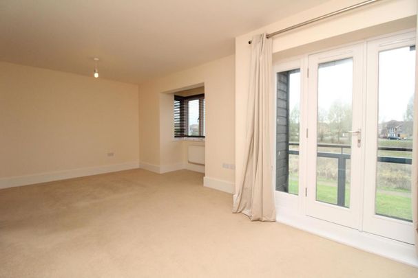 6 bedroom detached house to rent - Photo 1