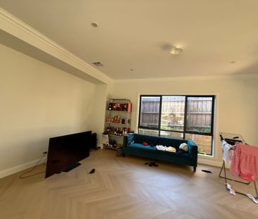 Mount Waverley - Photo 5