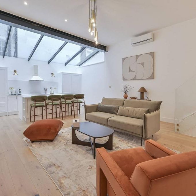 2 bedroom end of terrace house to rent - Photo 1