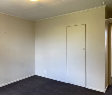 Cosy 2 Bedroom Home in Clouston Park - Photo 2