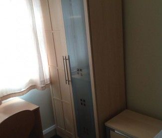 Mint 3 bed student house with upstairs bathroom and downstairs toilet - Photo 3