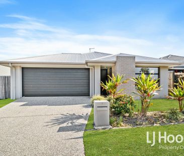 Parkside Location - Walking Distance to 4 Schools - Great Size Yard! - Photo 4