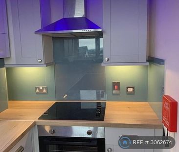 1 bedroom flat to rent - Photo 6