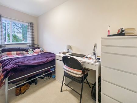 Second Floor Back (Horwood Close), Flat 5 25a London Road, Oxford OX3 7RE - Photo 2