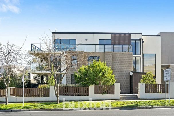 Modern Comfort & Effortless Living in Hampton East - Photo 1