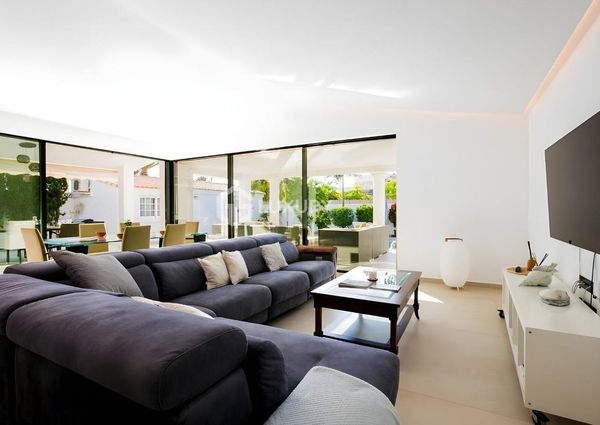 Arona, Canary Islands 38632