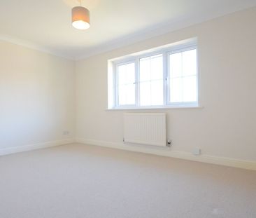 Macphail Close, Wokingham, RG40 - Photo 6