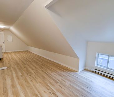 67 Seventh St, Welland - 2 Bedroom Upper Unit - Photo 5