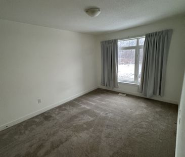 For Lease - 914 Alvarez Lane, Leitrim, Ontario - Photo 6