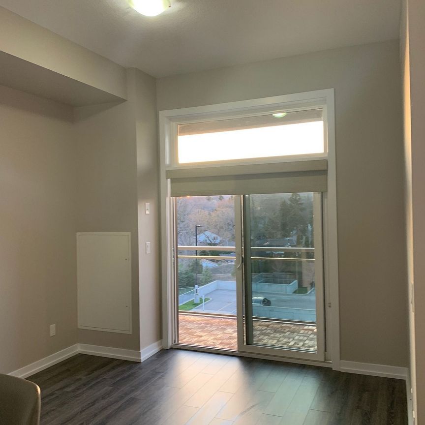 For Lease - 457 Plains Road Unit# 403, Burlington, Ontario - Photo 1