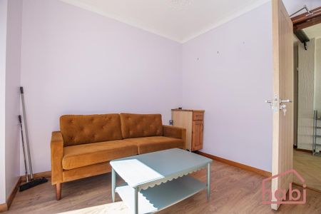 4 bedroom house to rent - Photo 2